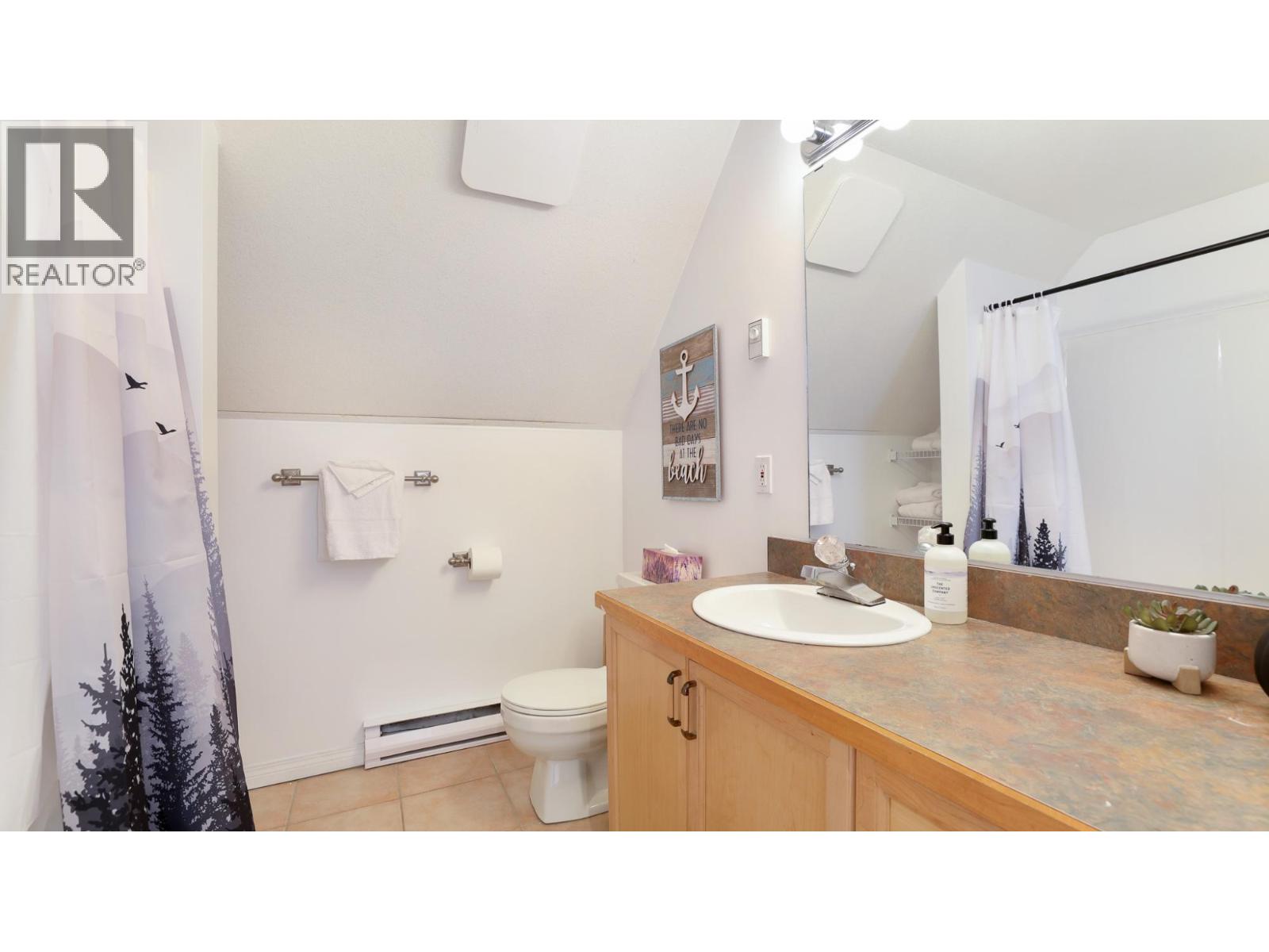 945 Westridge Way, Invermere