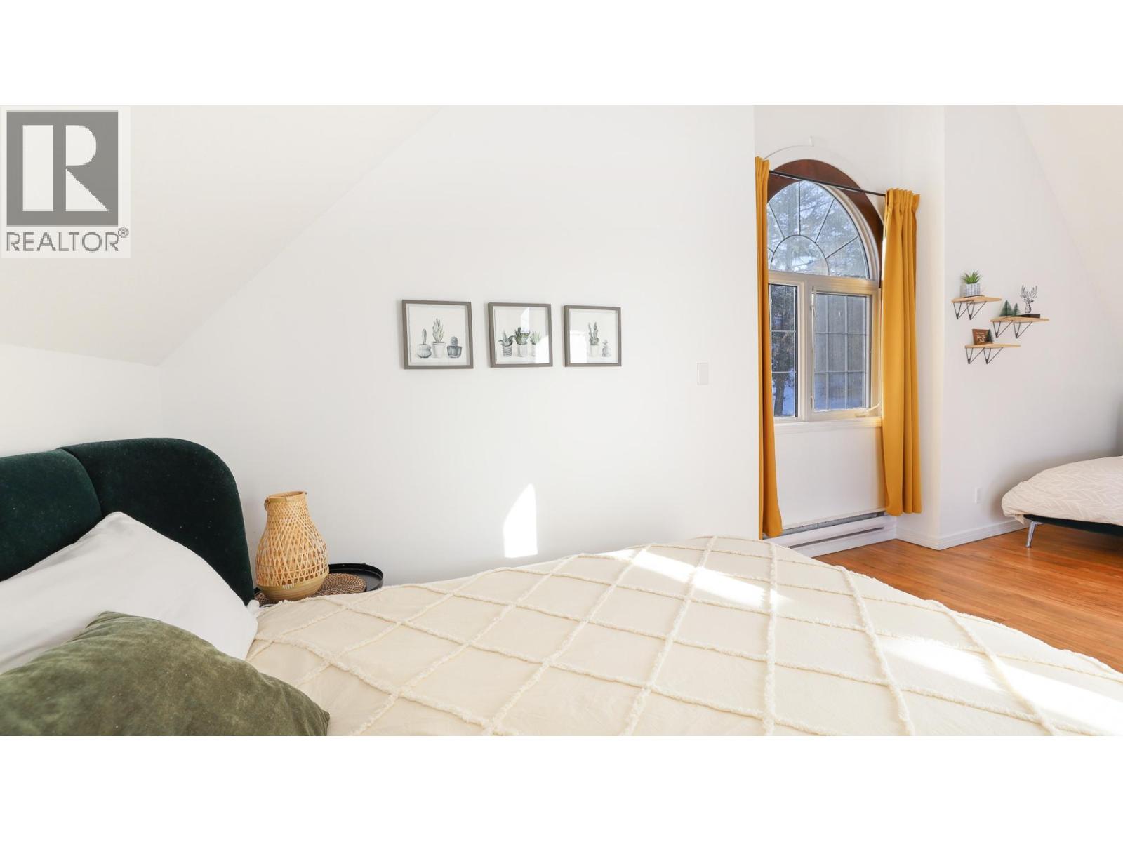 945 Westridge Way, Invermere