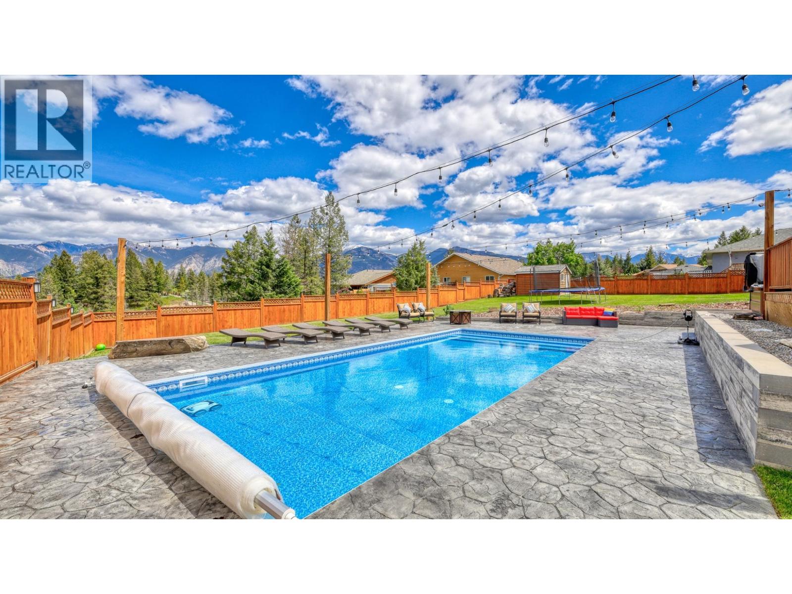 945 Westridge Way, Invermere