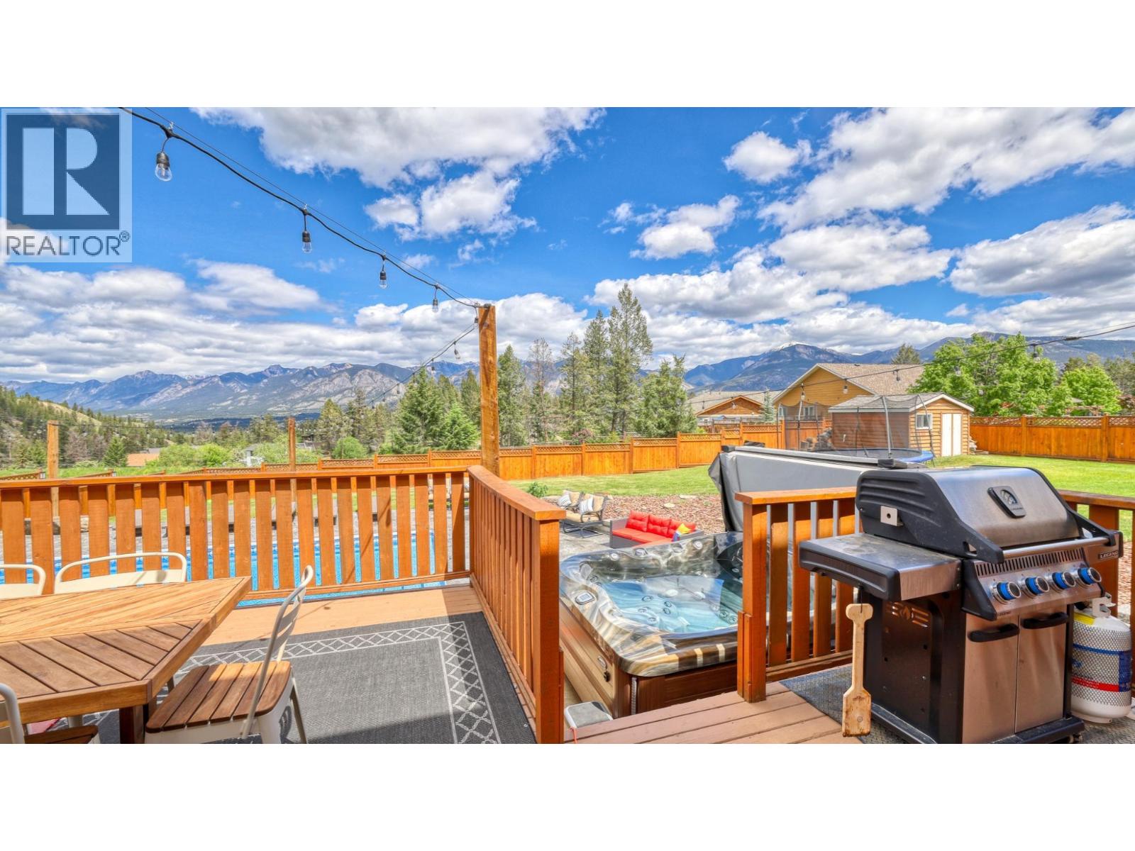 945 Westridge Way, Invermere