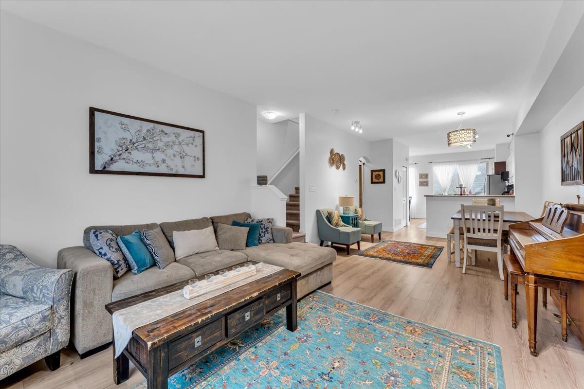 60 15152 62A AVENUE, Surrey