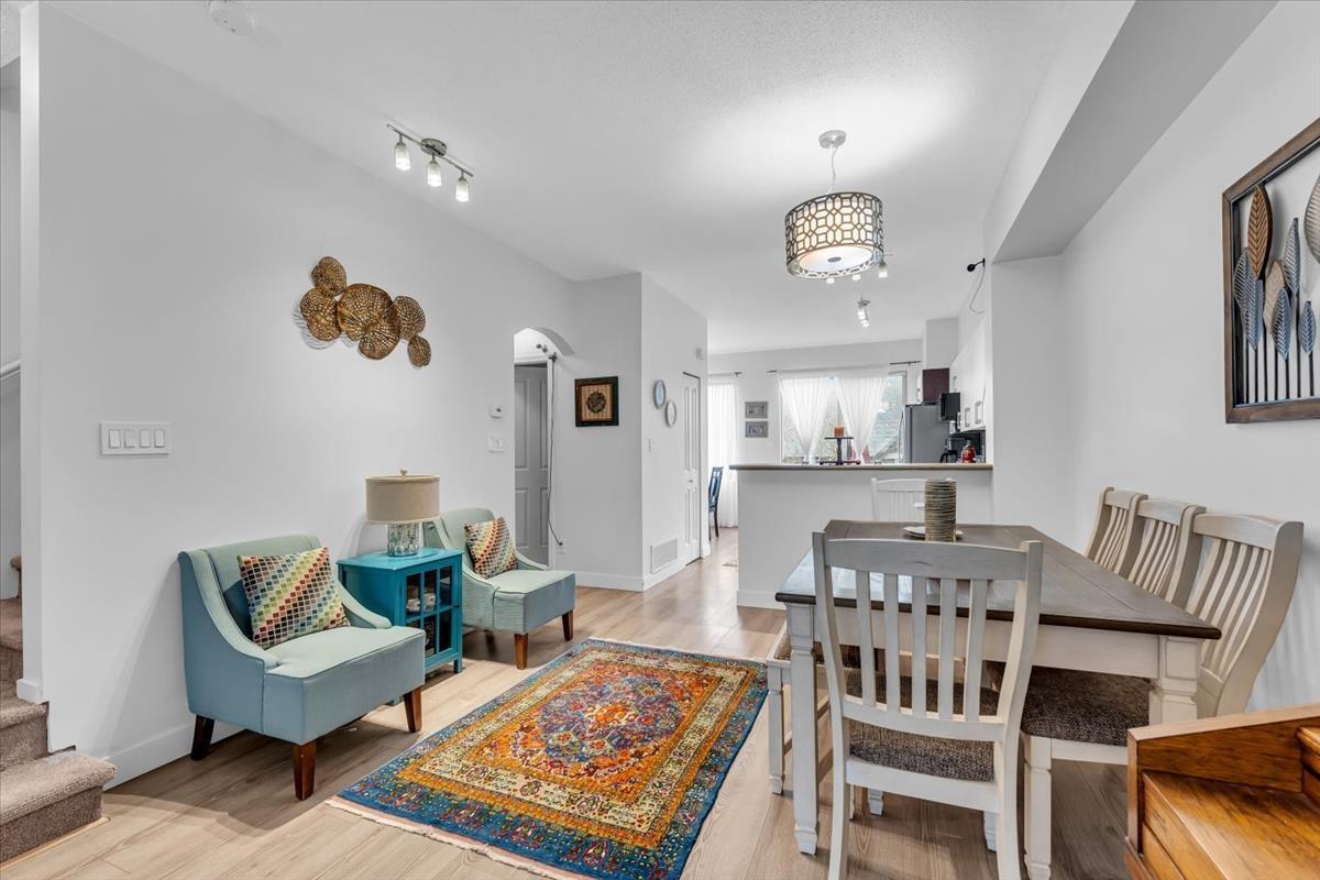 60 15152 62A AVENUE, Surrey