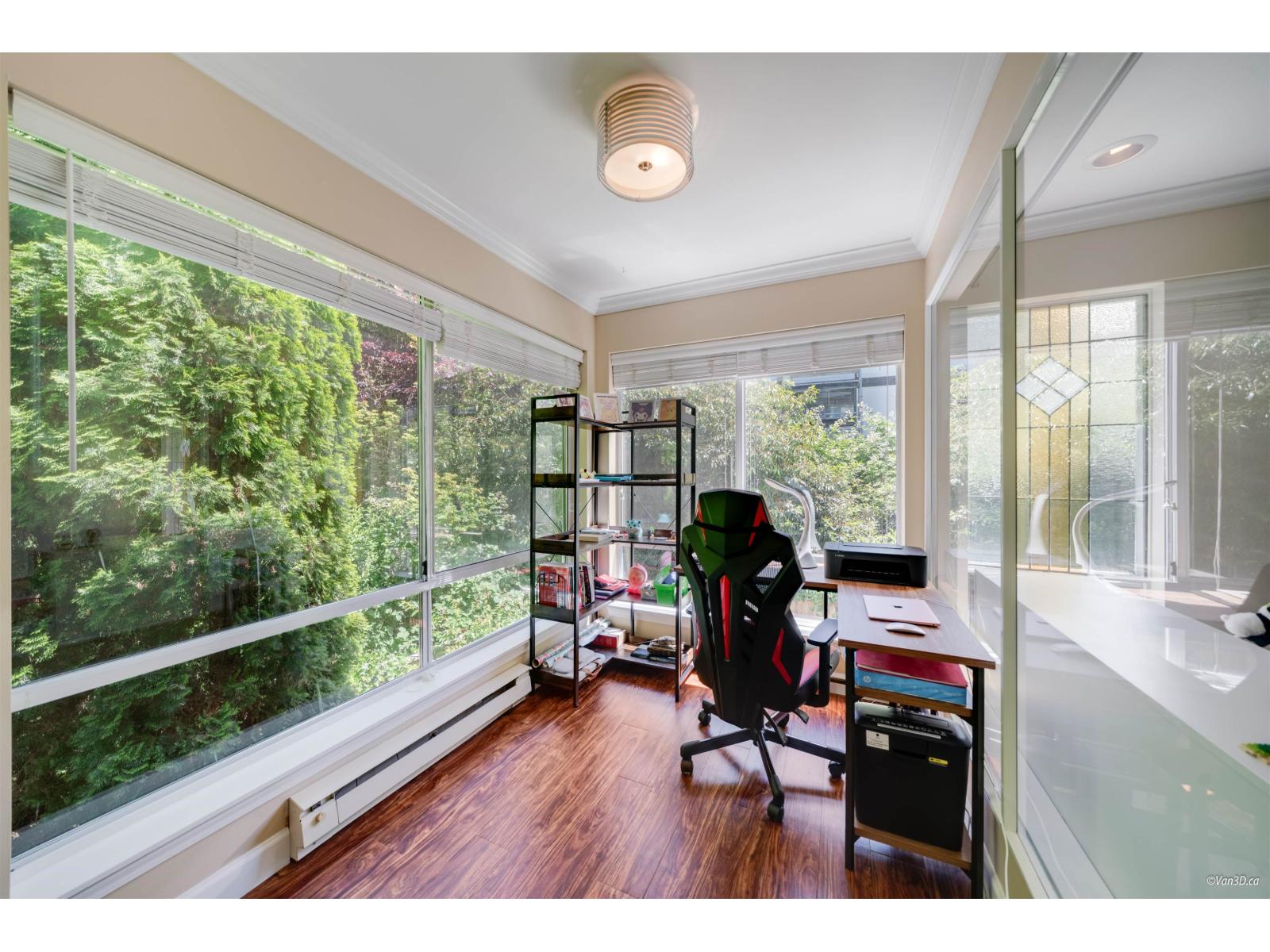 3 1552 EVERALL STREET, White Rock