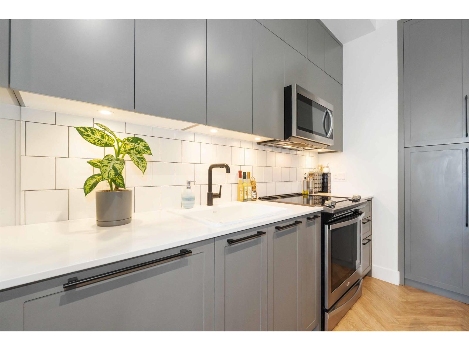 414 10168 149 STREET, Surrey