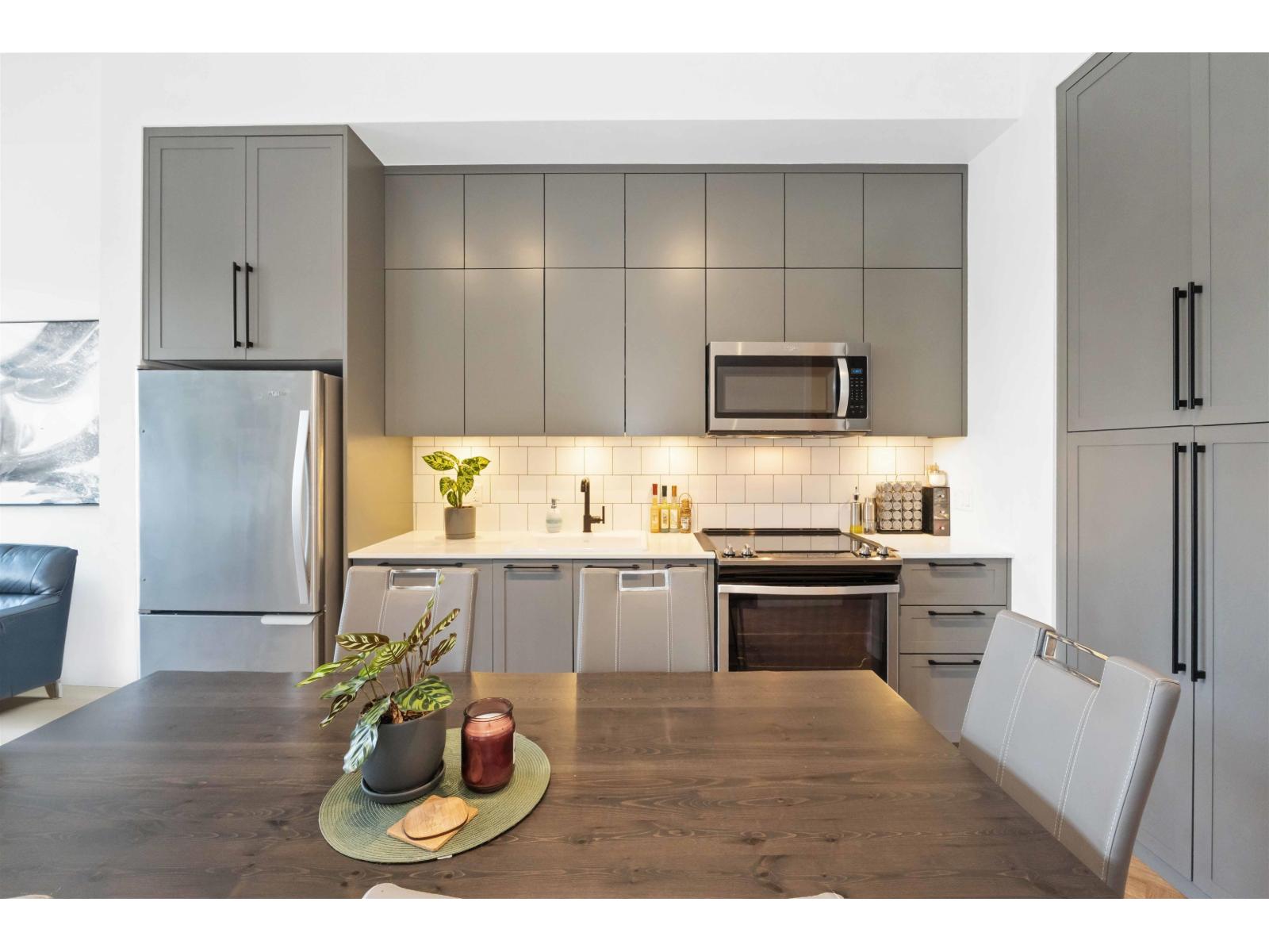 414 10168 149 STREET, Surrey