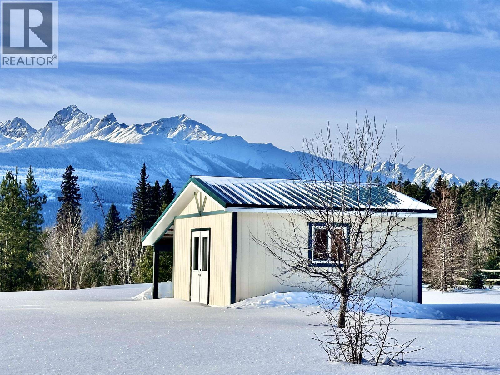 3235 MCLENNAN ROAD, Valemount