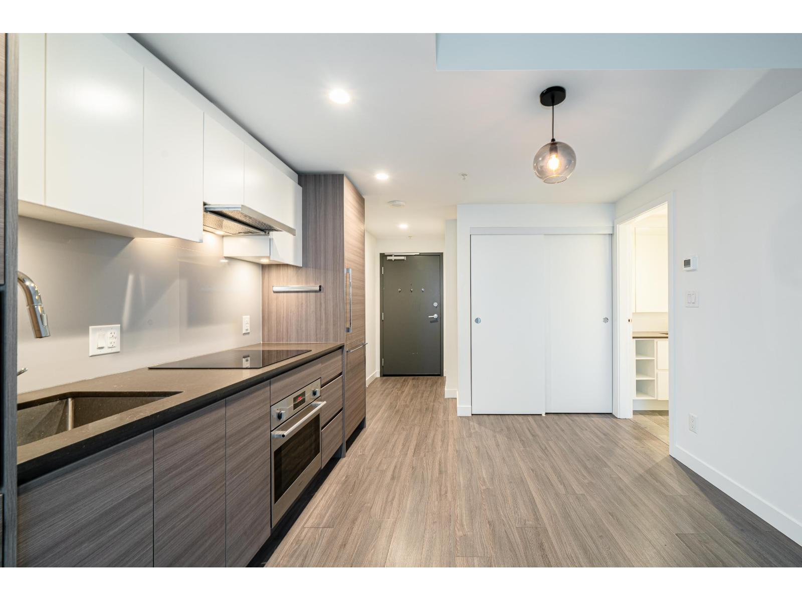 2307 13655 FRASER HIGHWAY, Surrey