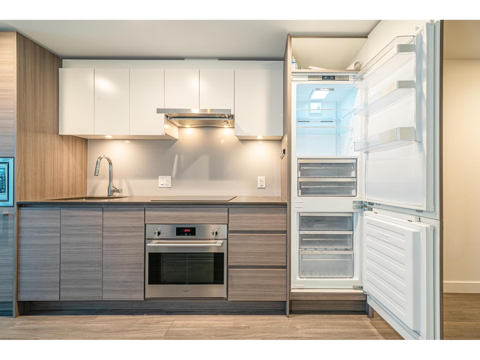 2307 13655 FRASER HIGHWAY, Surrey