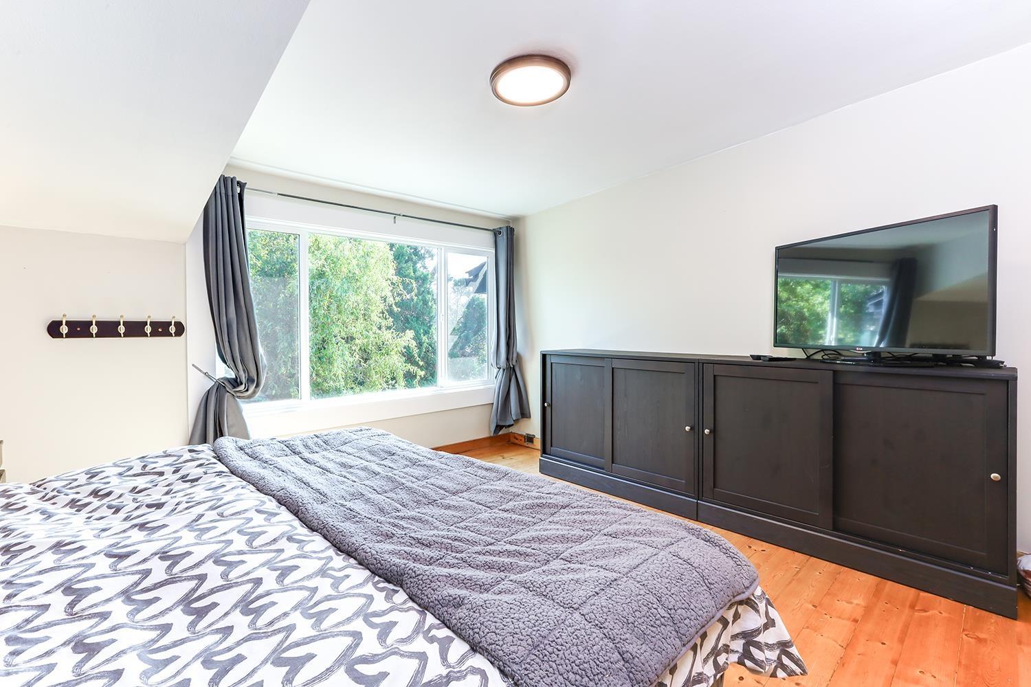 16124 9 AVENUE, Surrey