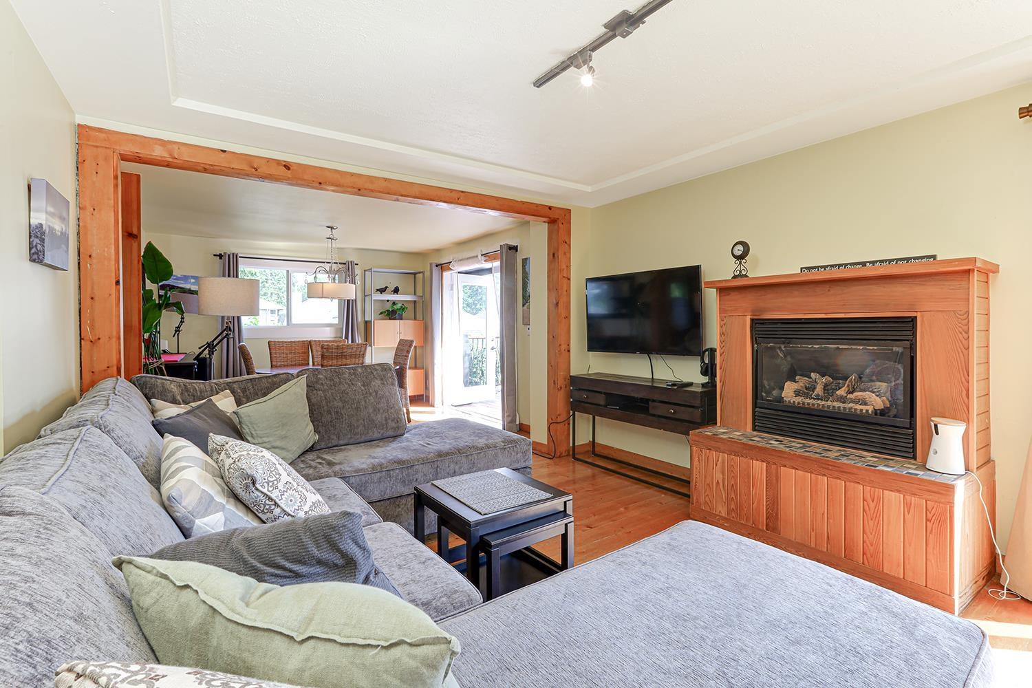 16124 9 AVENUE, Surrey