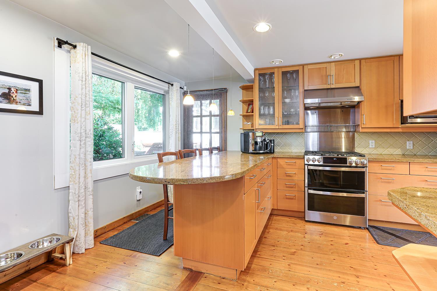 16124 9 AVENUE, Surrey