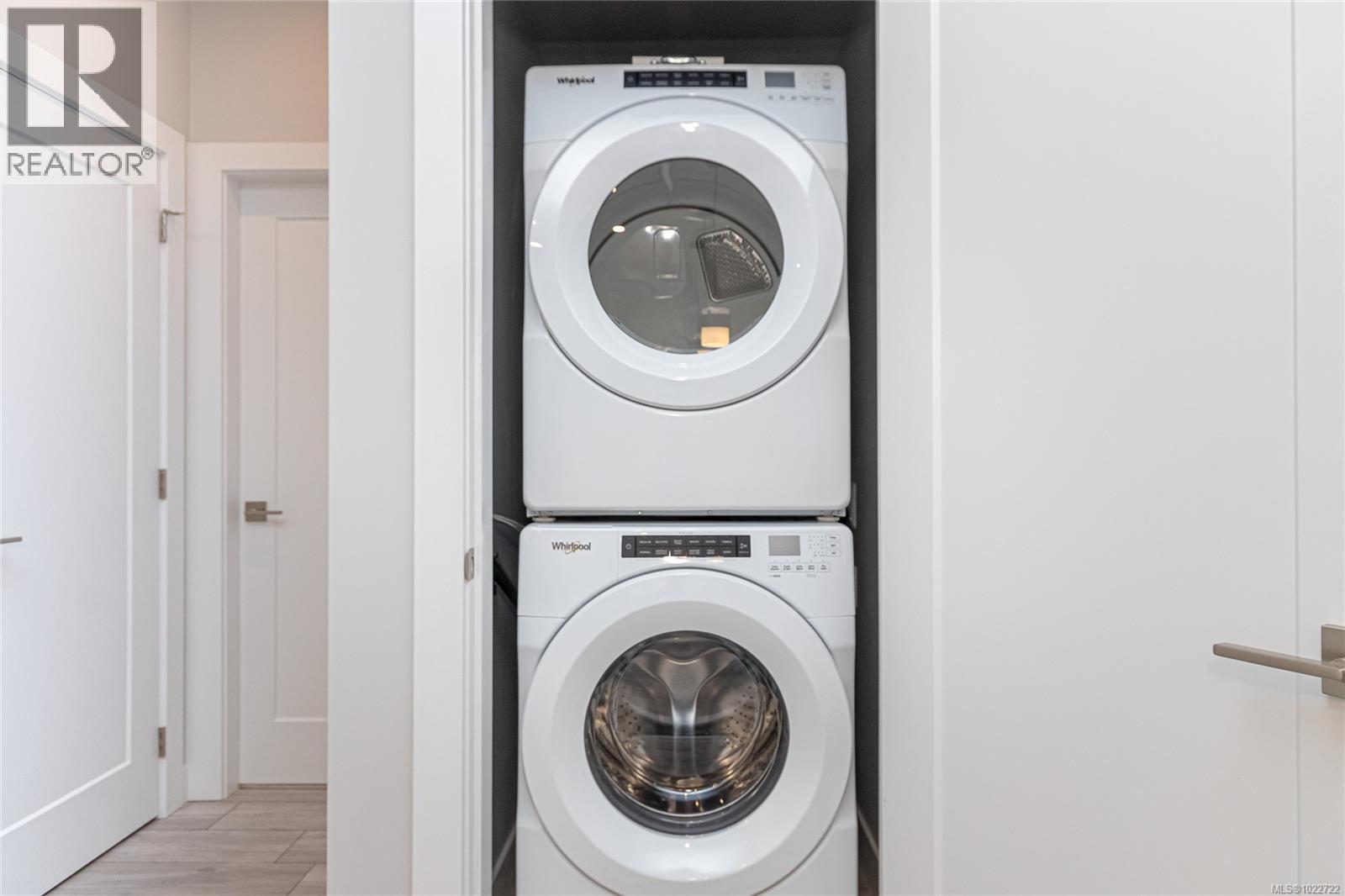 305 924 Jenkins Ave, Langford