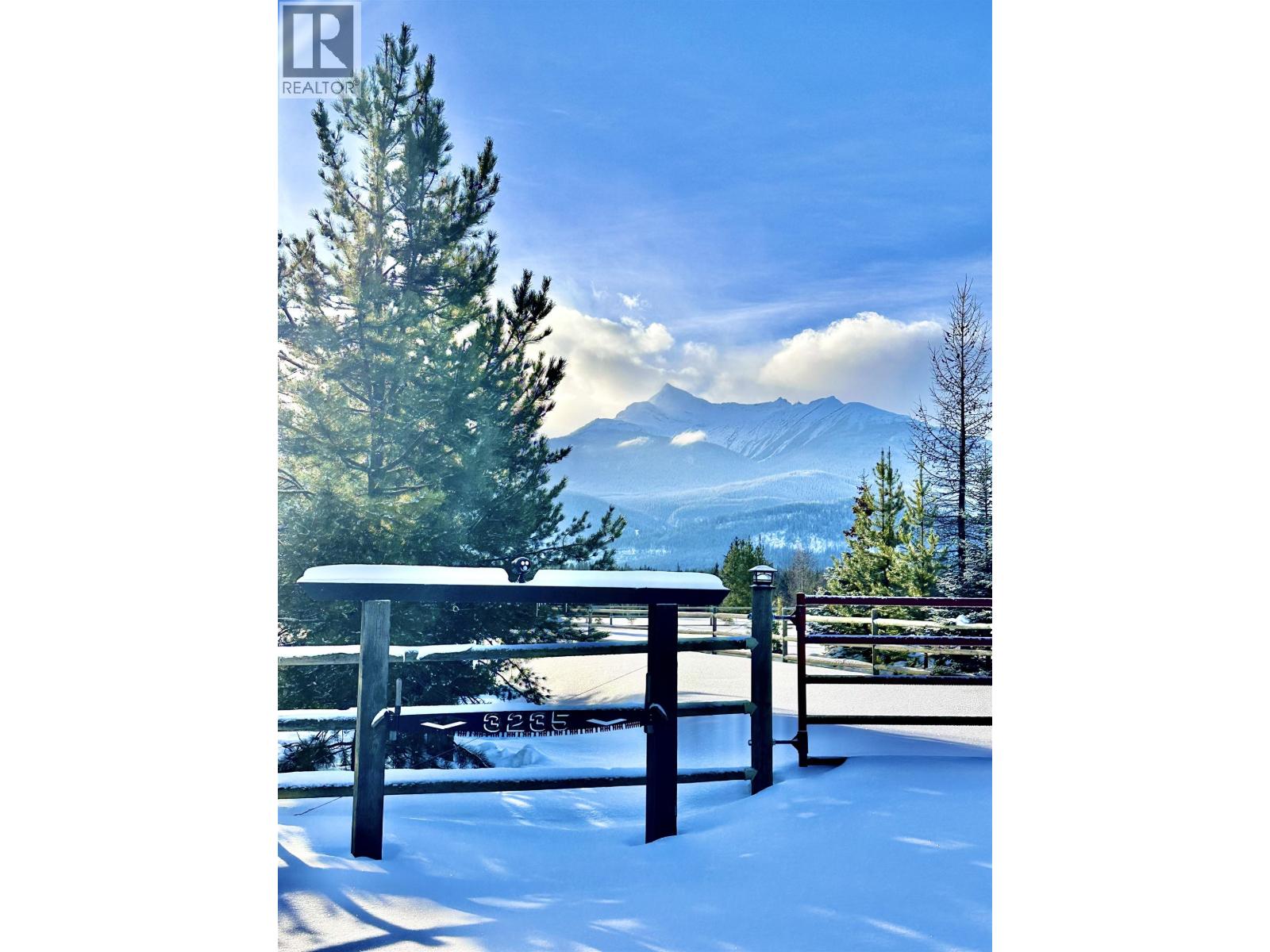 3235 MCLENNAN ROAD - 30