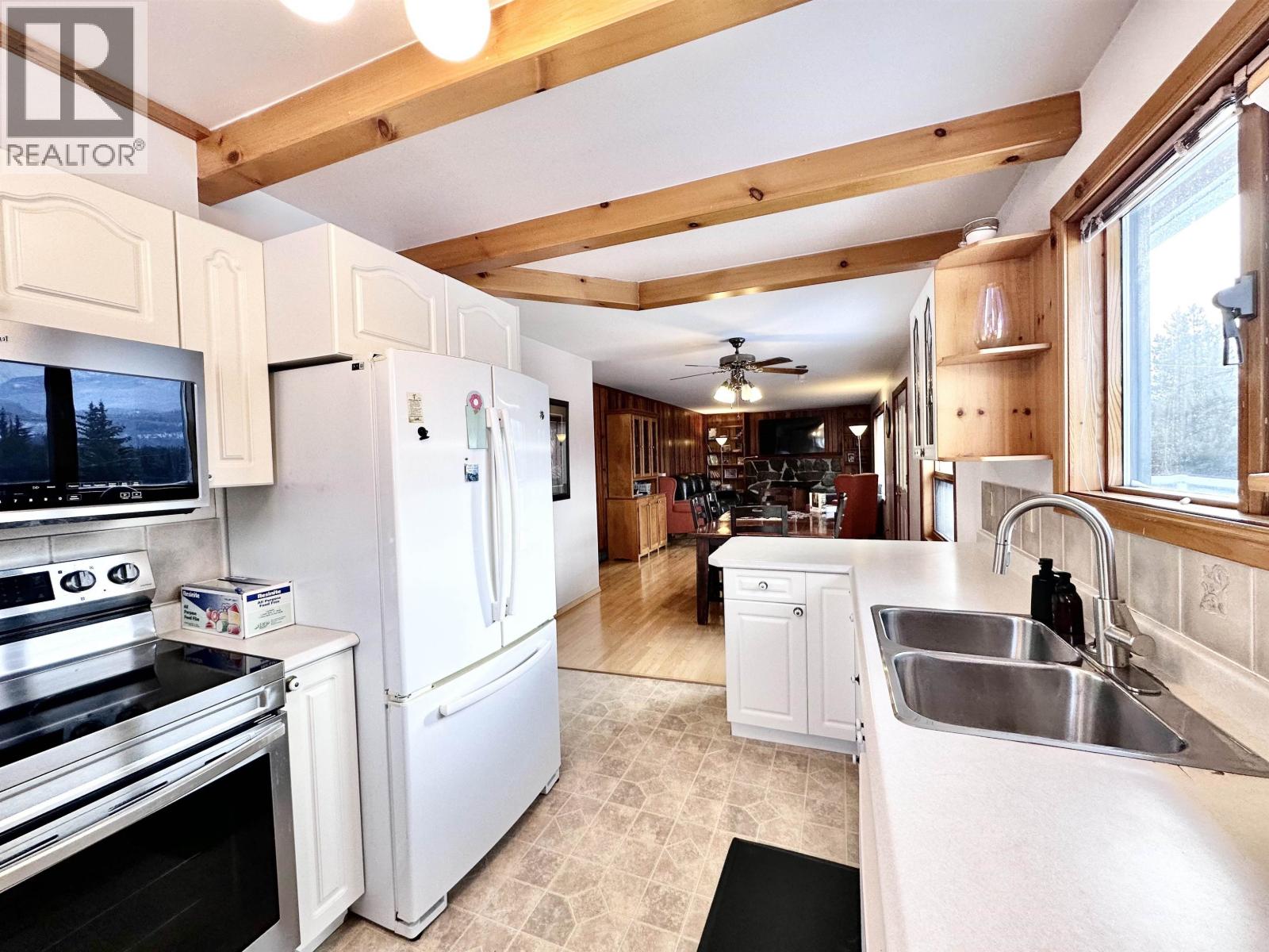 3235 MCLENNAN ROAD - 2
