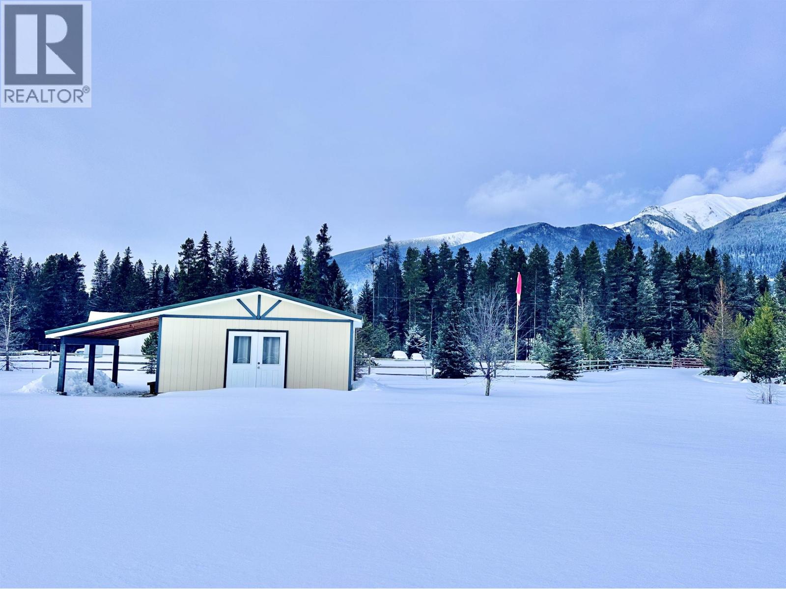 3235 MCLENNAN ROAD, Valemount