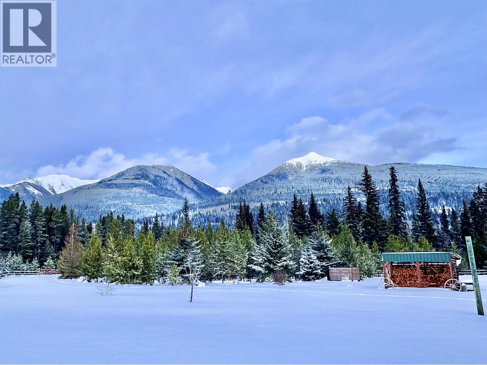 3235 MCLENNAN ROAD, Valemount