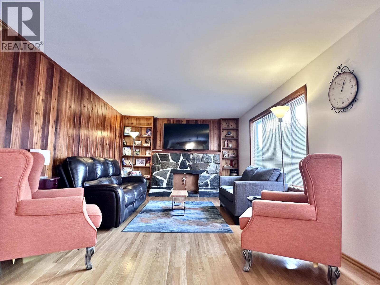 3235 MCLENNAN ROAD - 6