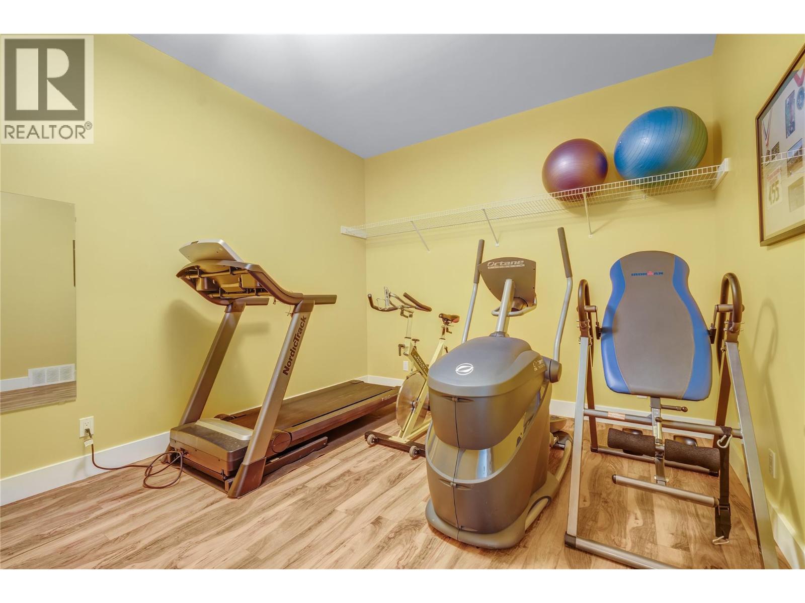 16600 Bentley Road, Summerland