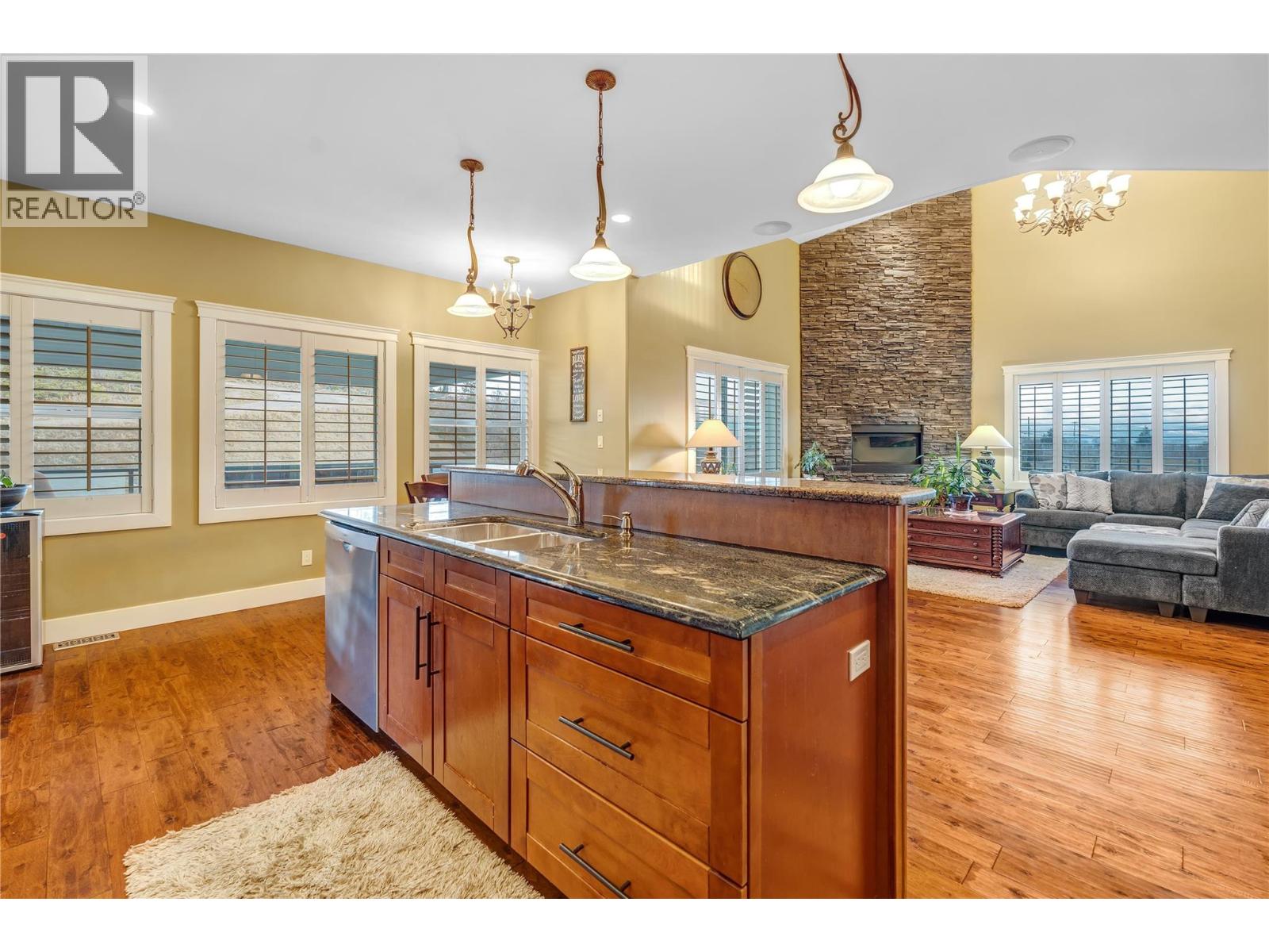 16600 Bentley Road, Summerland