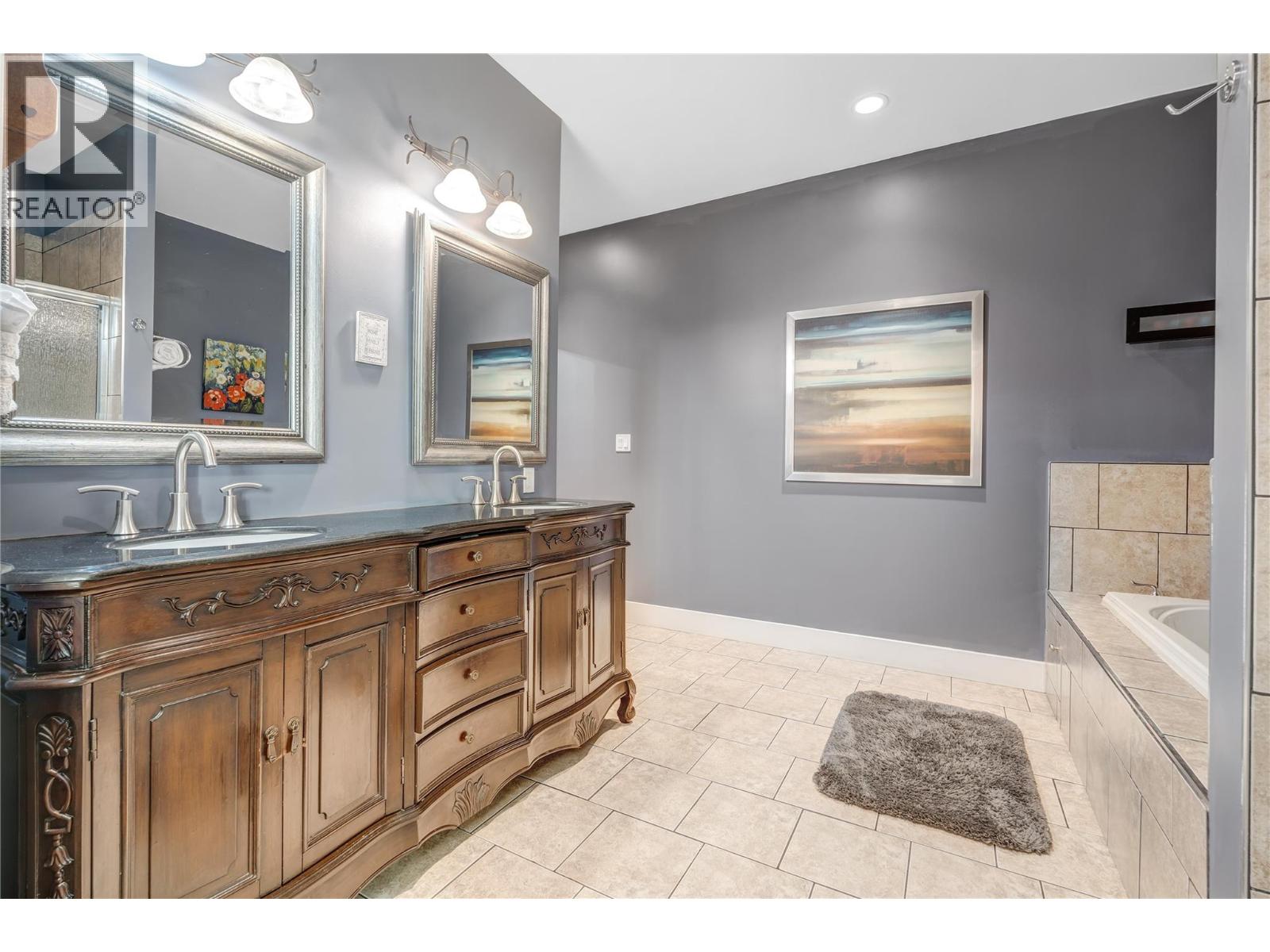 16600 Bentley Road, Summerland