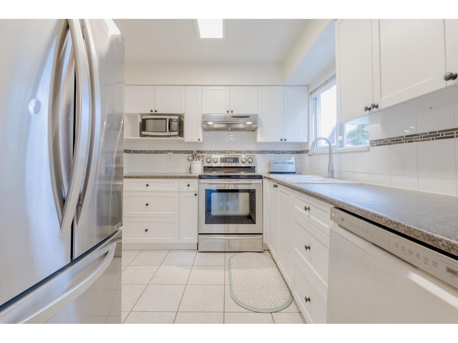 15 1828 LILAC DRIVE, Surrey