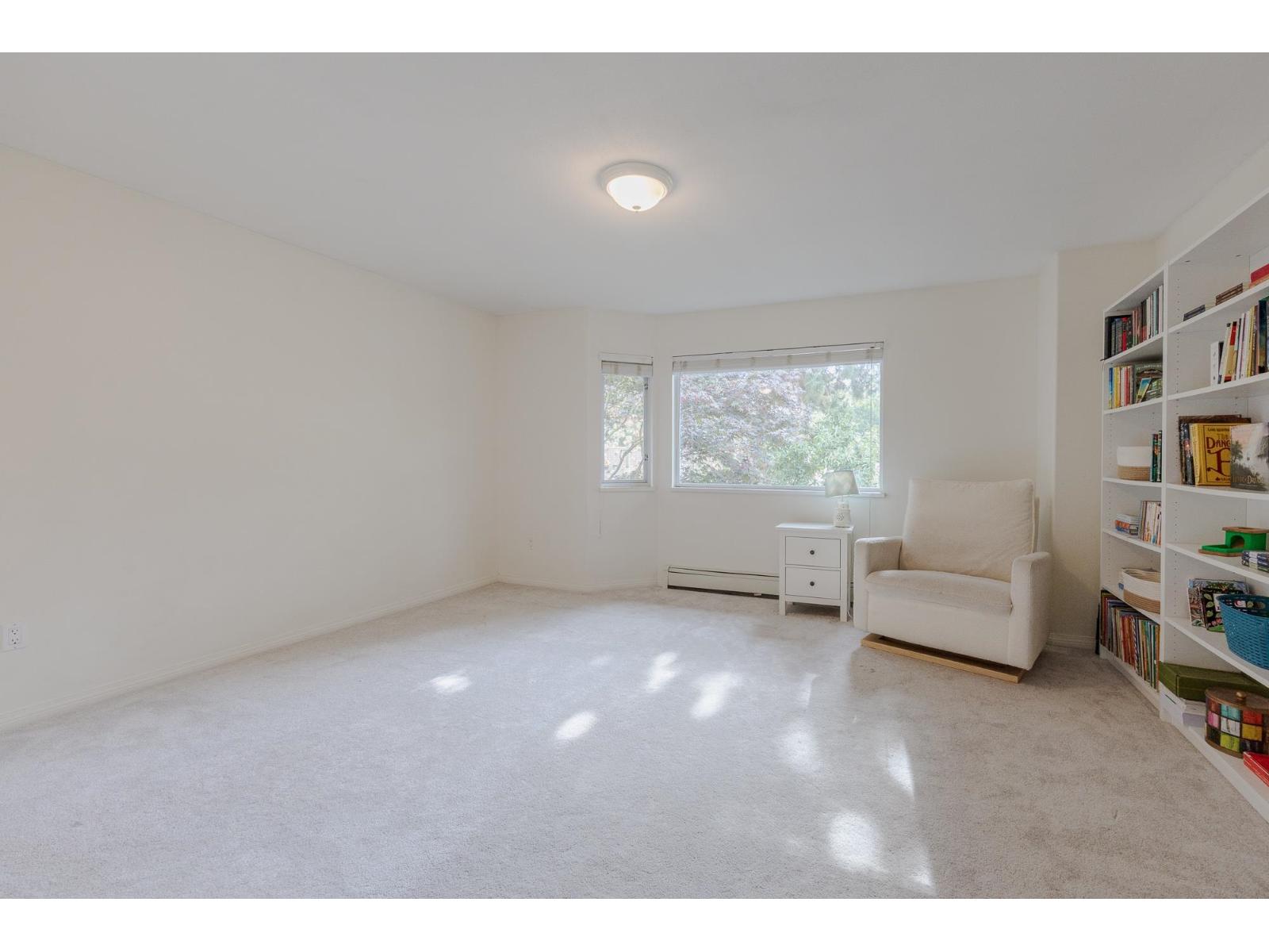 15 1828 LILAC DRIVE, Surrey