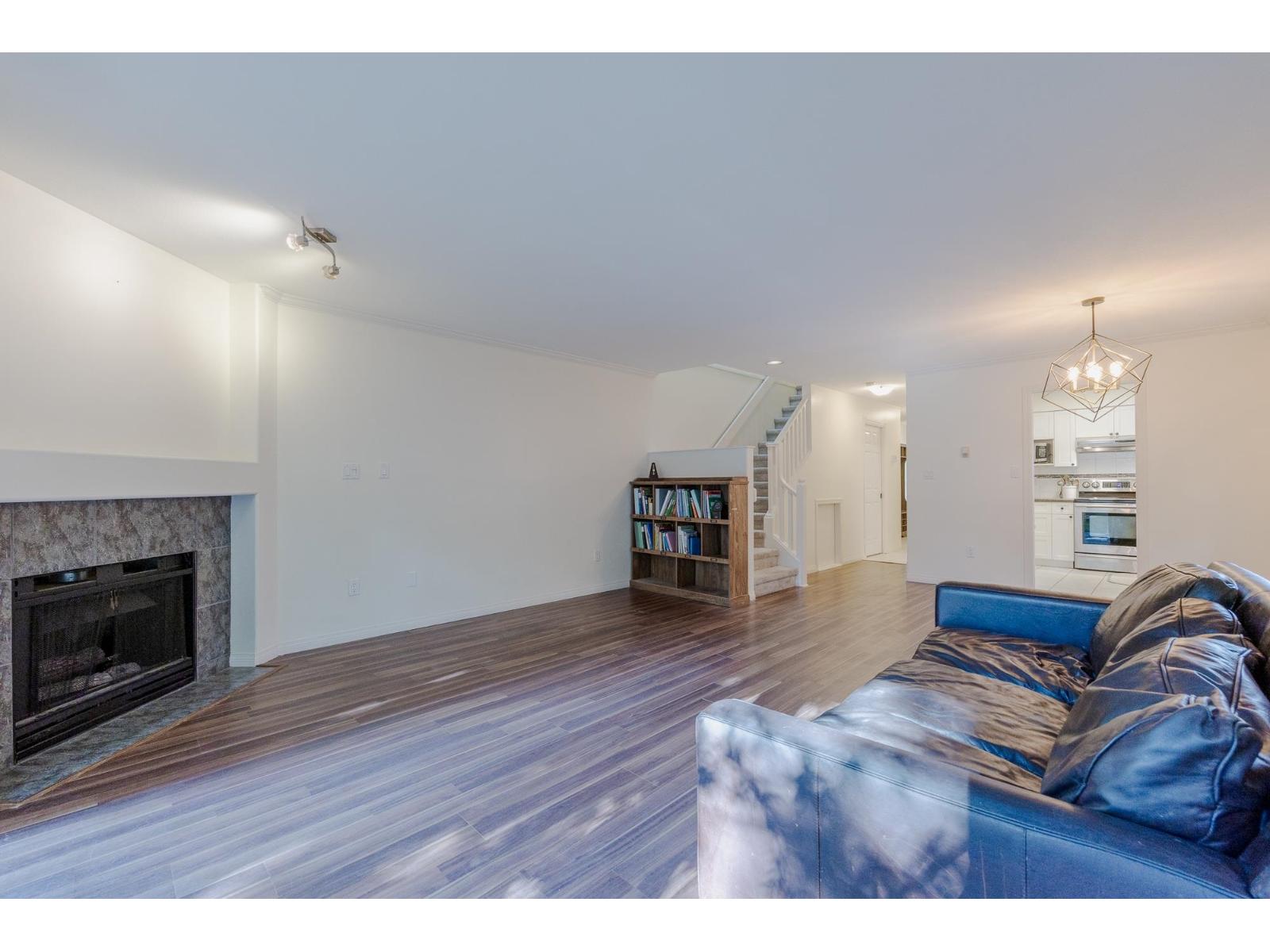 15 1828 LILAC DRIVE, Surrey