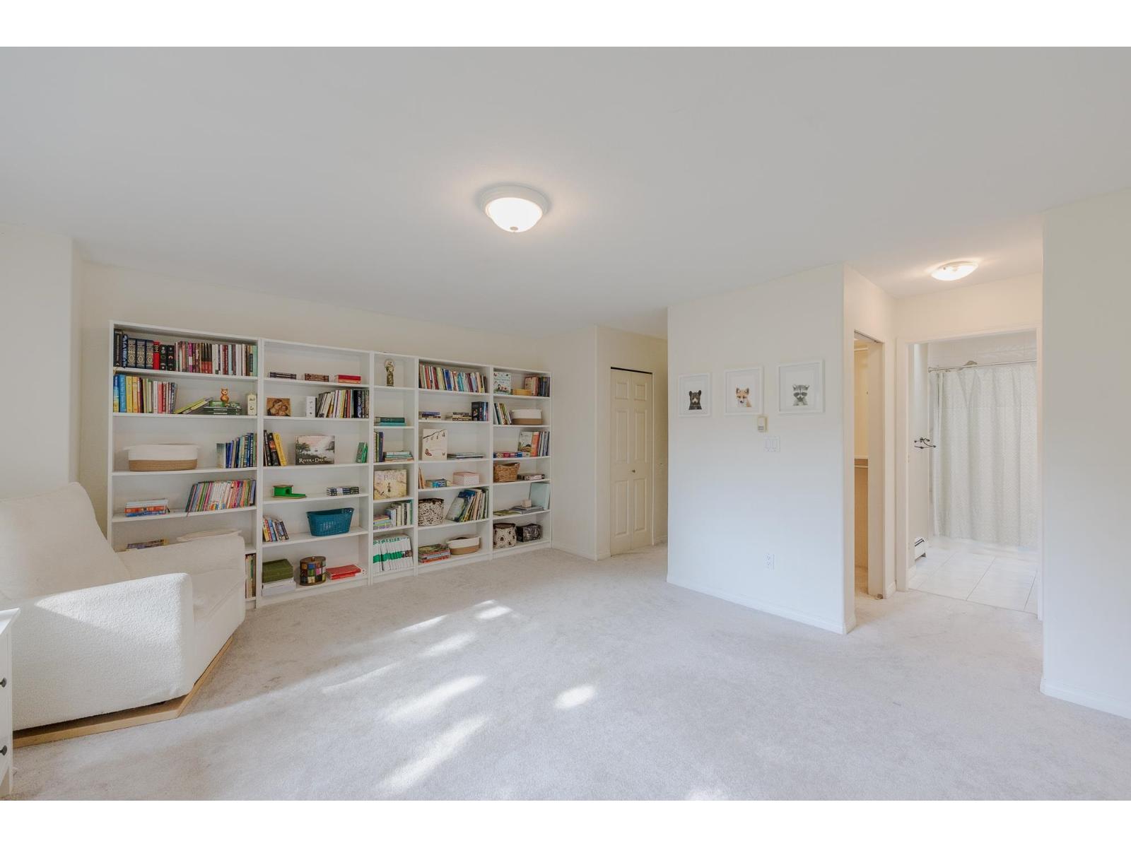 15 1828 LILAC DRIVE, Surrey