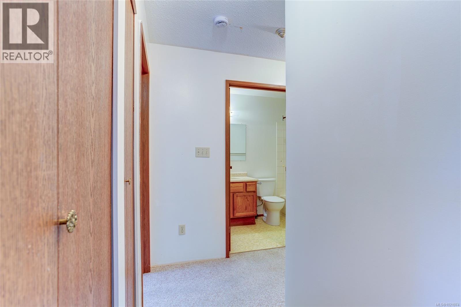 #206 18 King George St - 19
