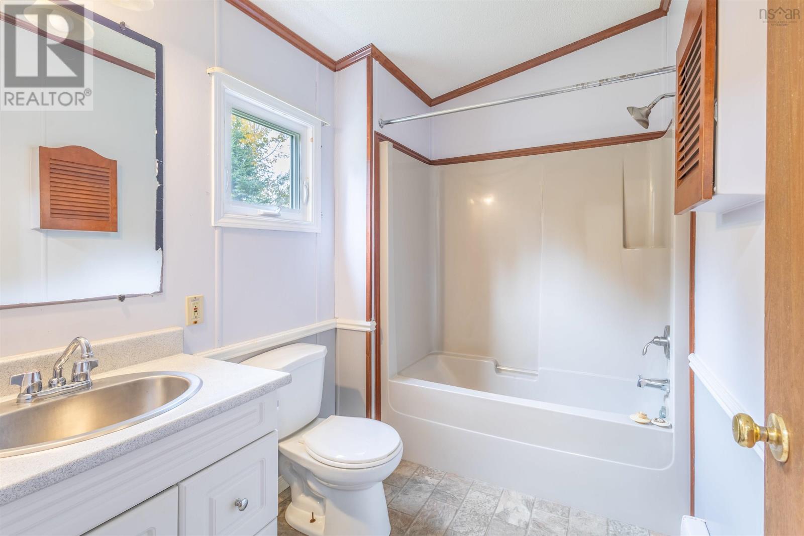 Property 34 of 35 of 6 Second Street