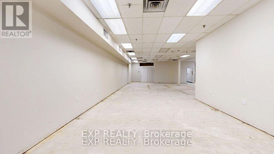 301 OXFORD Unit 12 photo 4