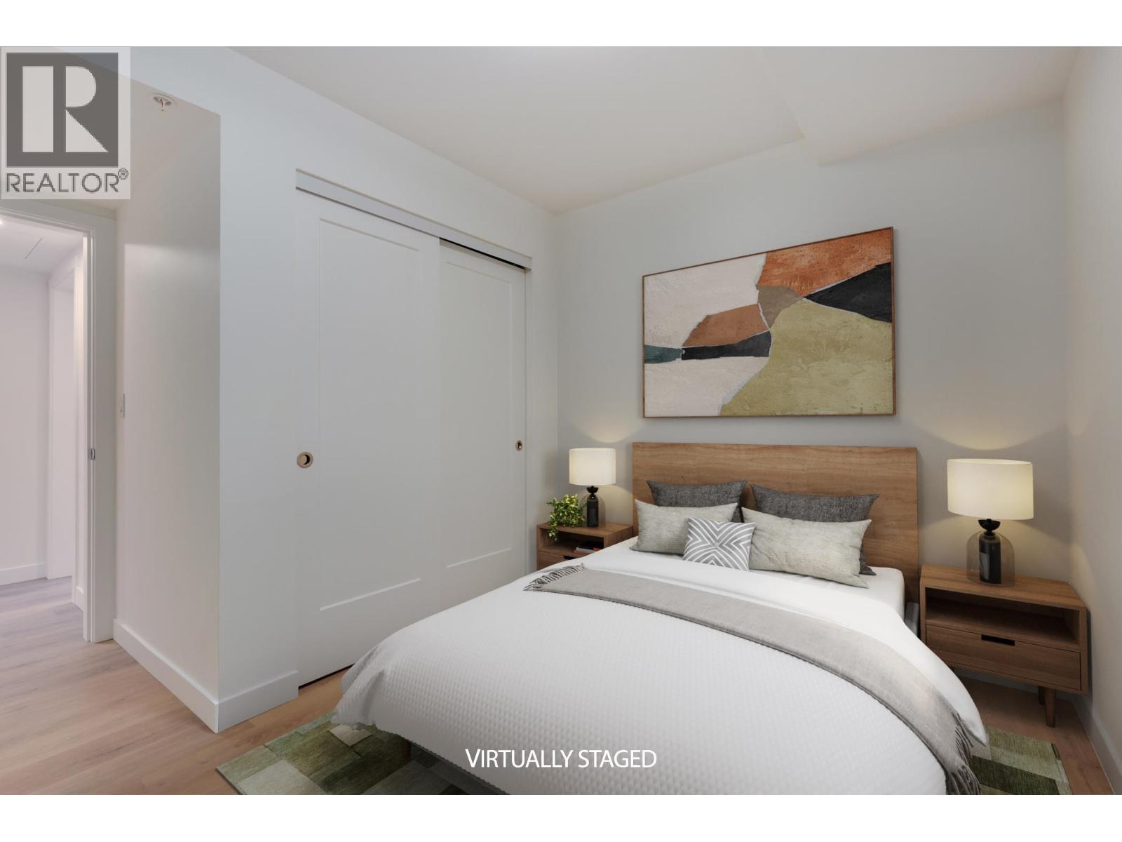 113 390 GUILBY STREET, Coquitlam