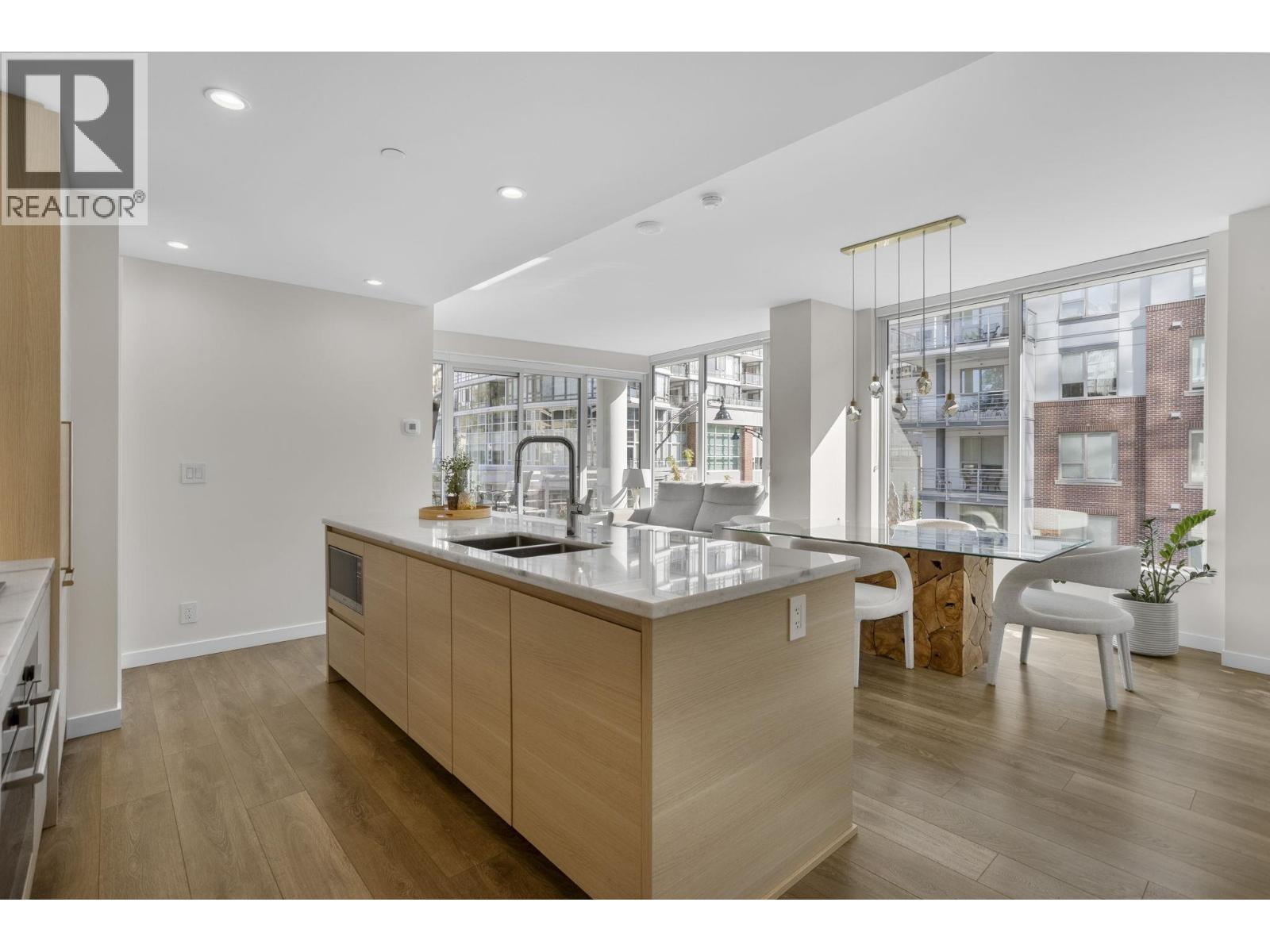 302 305 MORRISSEY ROAD, Port Moody