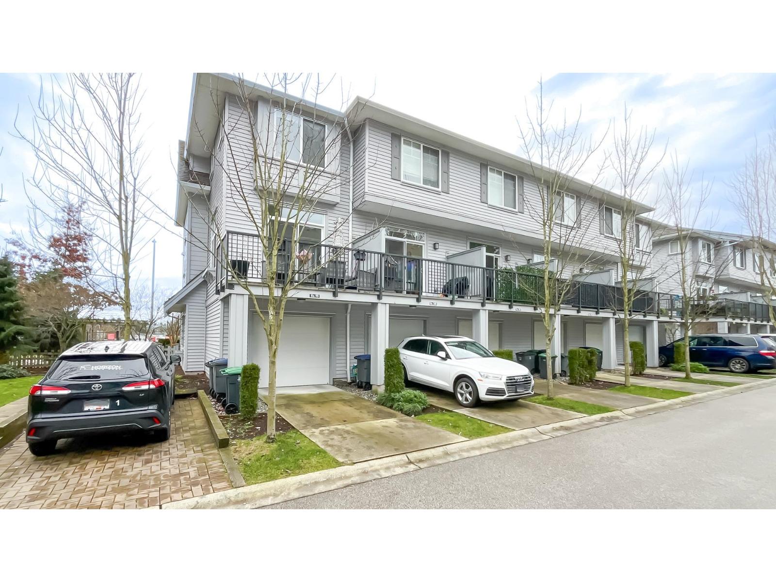 99 5858 142 STREET, Surrey