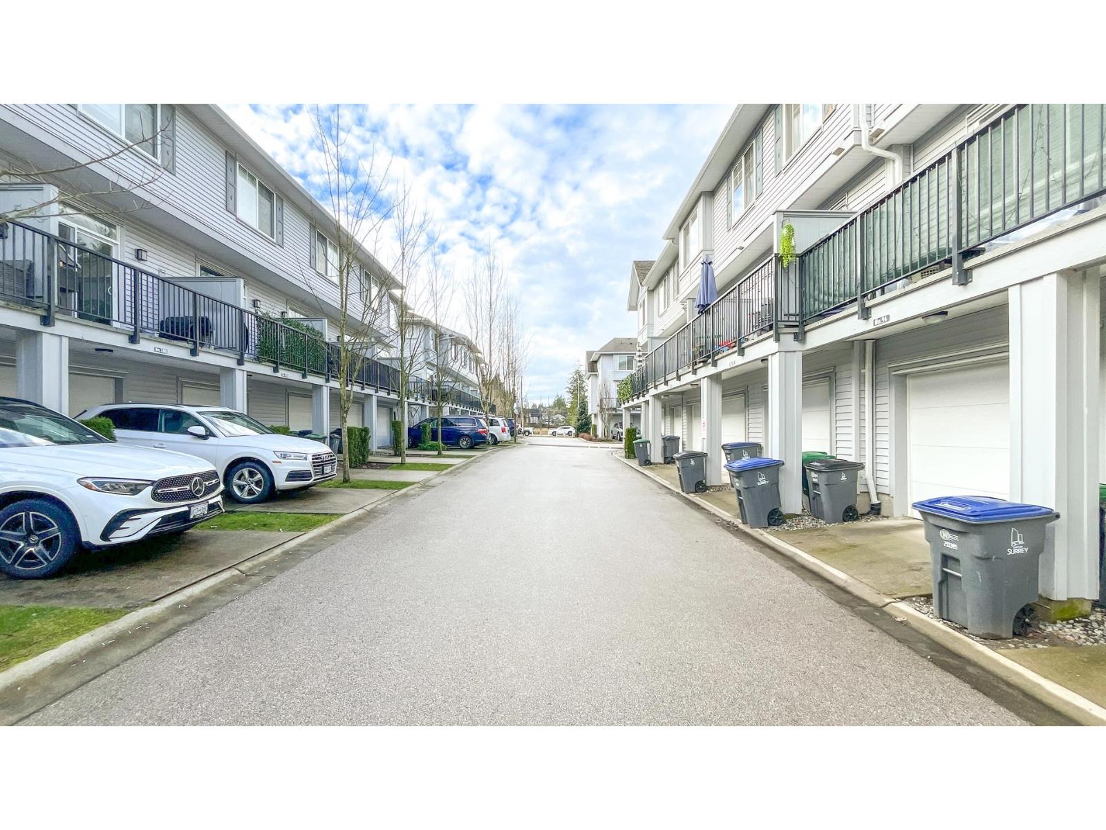 99 5858 142 STREET, Surrey