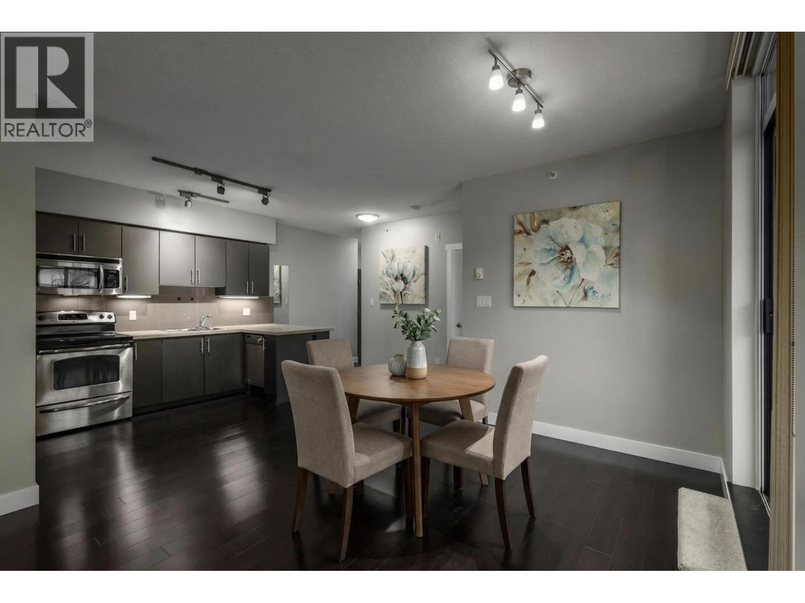 425 9009 CORNERSTONE MEWS, Burnaby