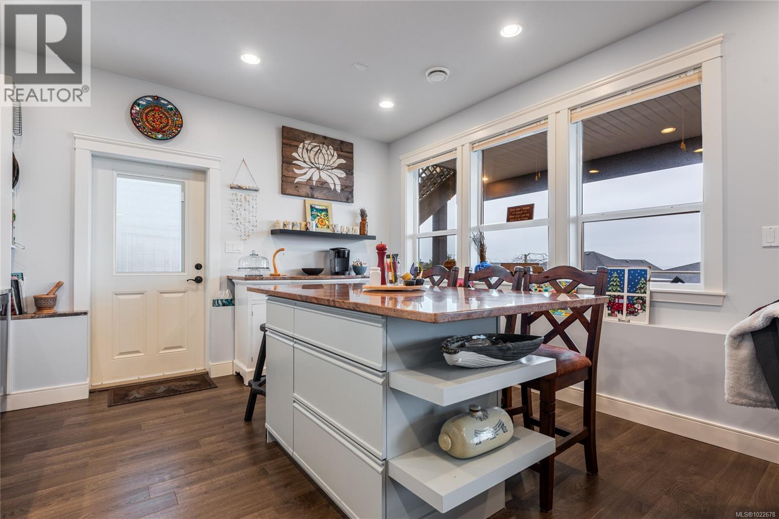 672 Pacific Heights Lane, Campbell River