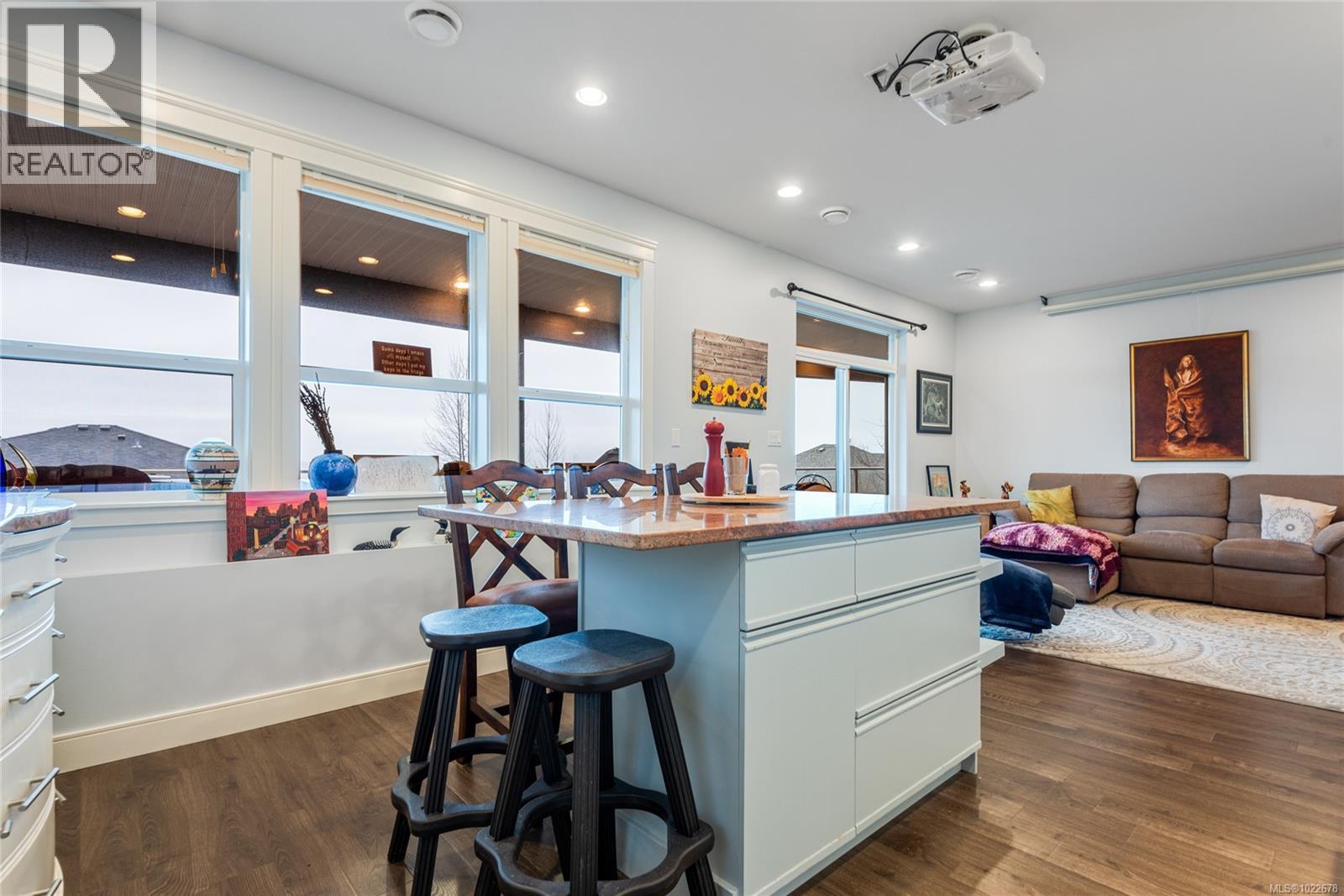 672 Pacific Heights Lane, Campbell River