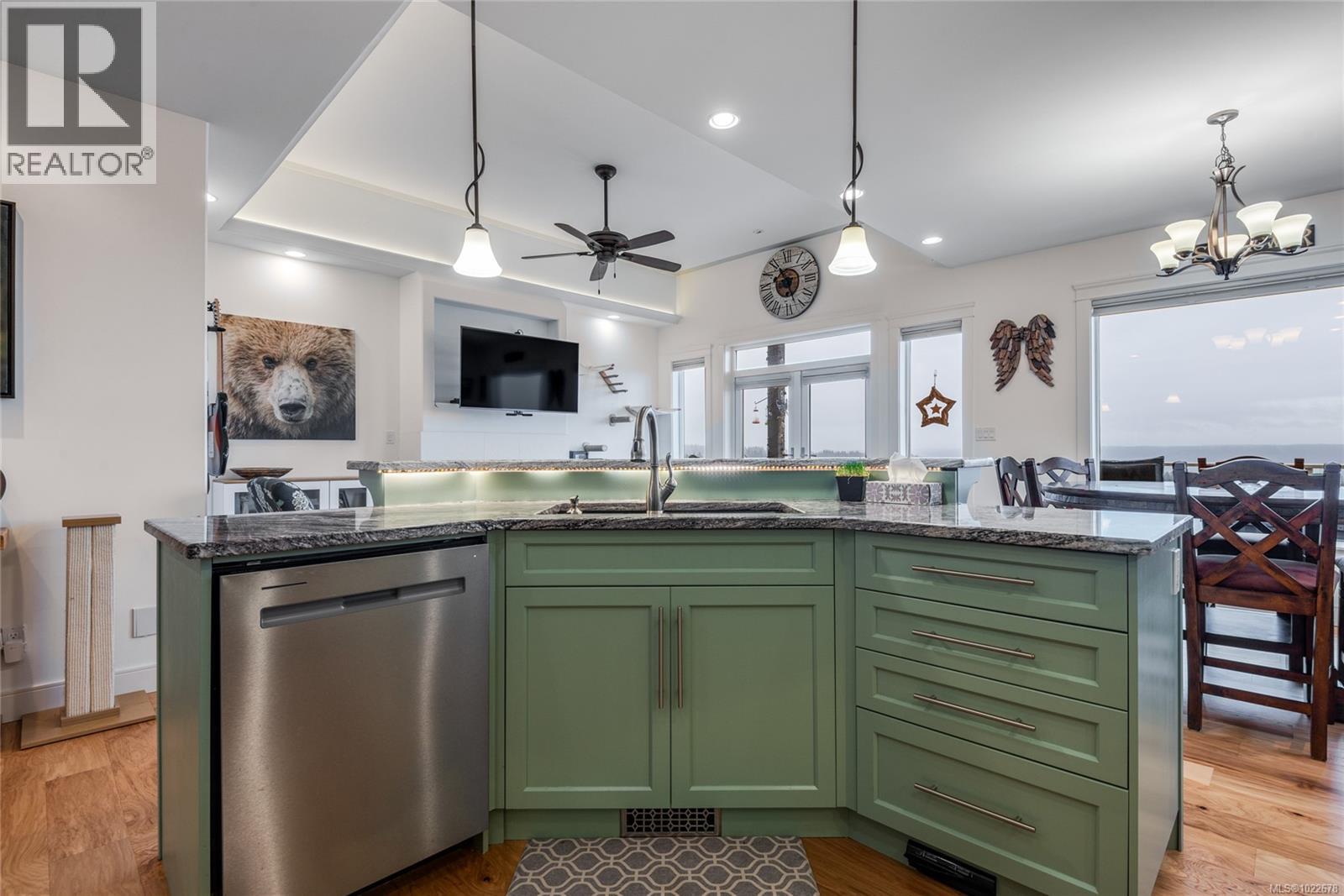 672 Pacific Heights Lane, Campbell River