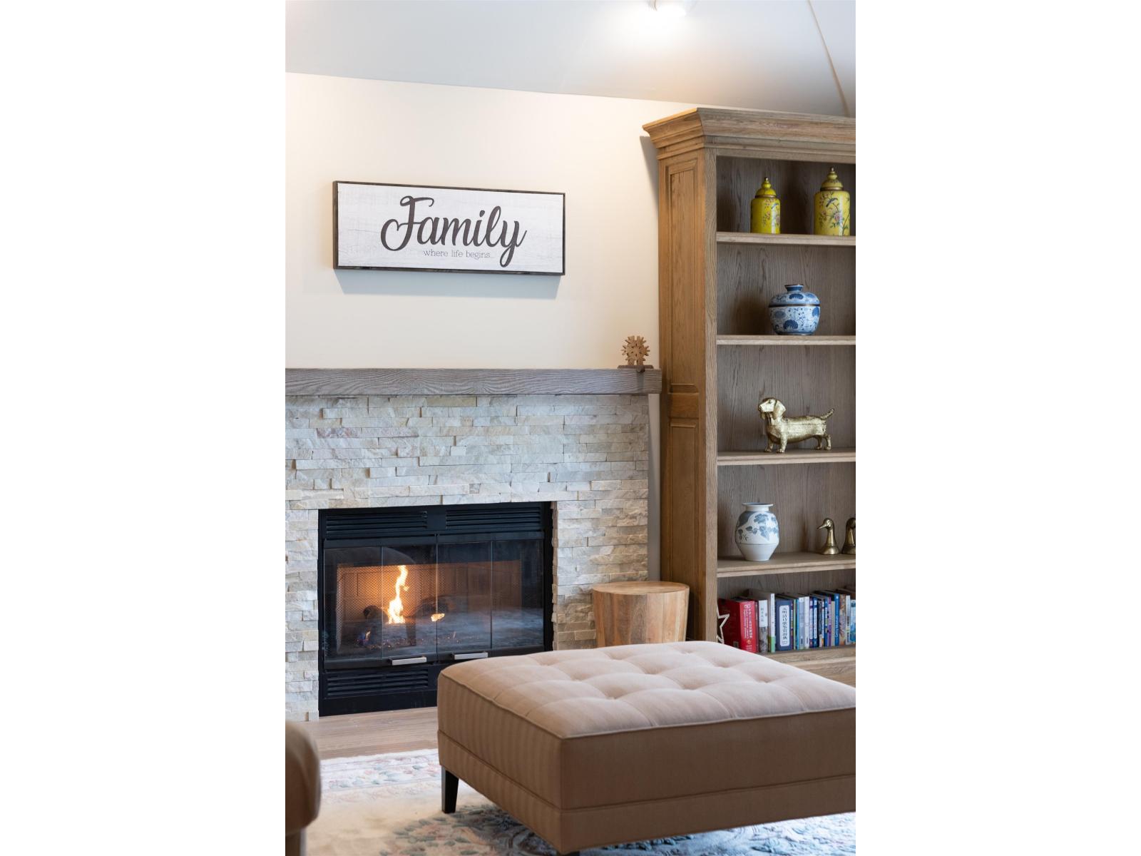 12576 18 AVENUE, Surrey