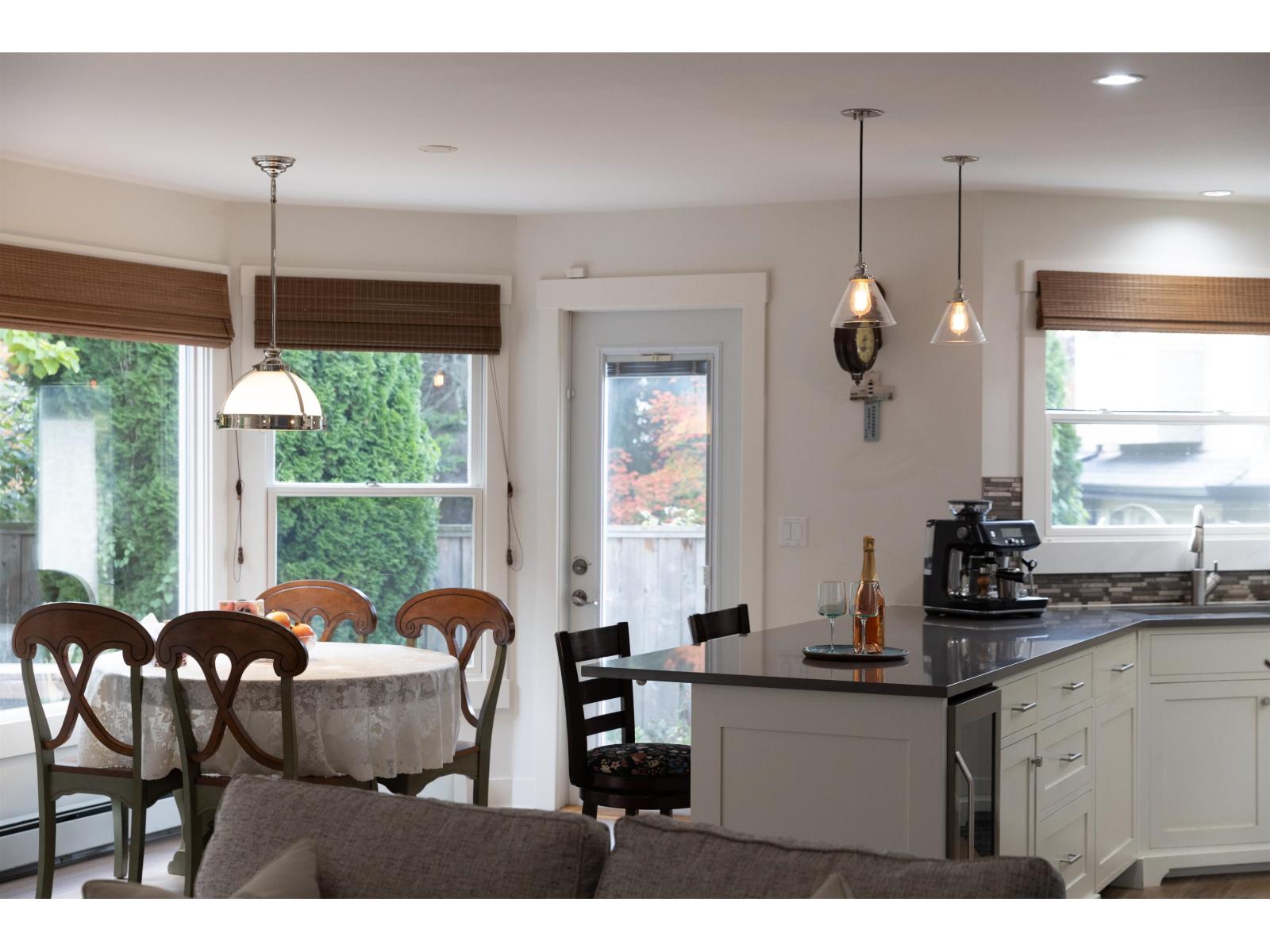 12576 18 AVENUE, Surrey