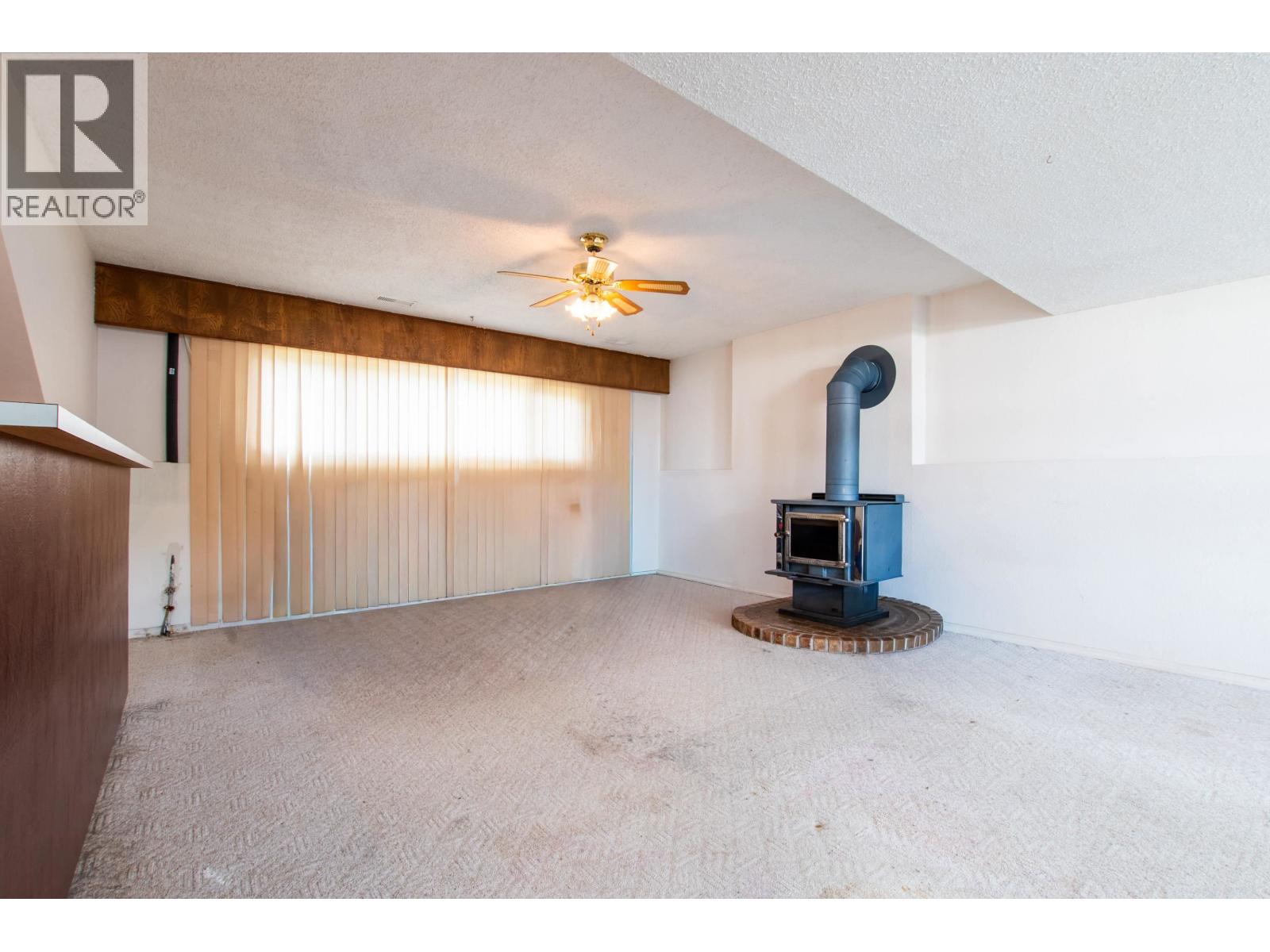 2438 MCBRIDE CRESCENT - 24