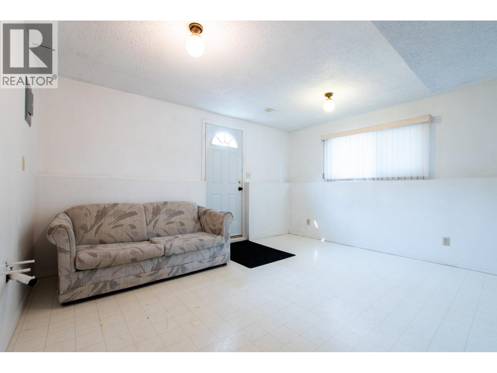 2438 MCBRIDE CRESCENT - 26