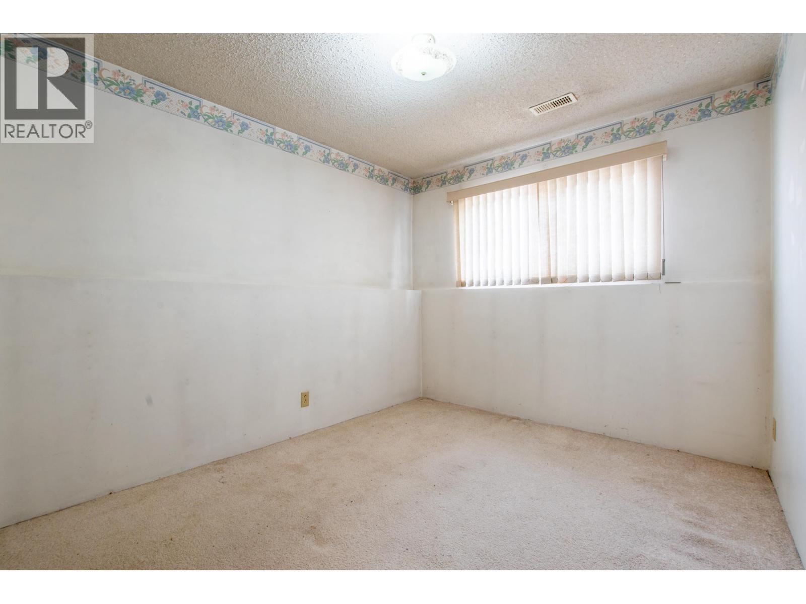 2438 MCBRIDE CRESCENT - 28