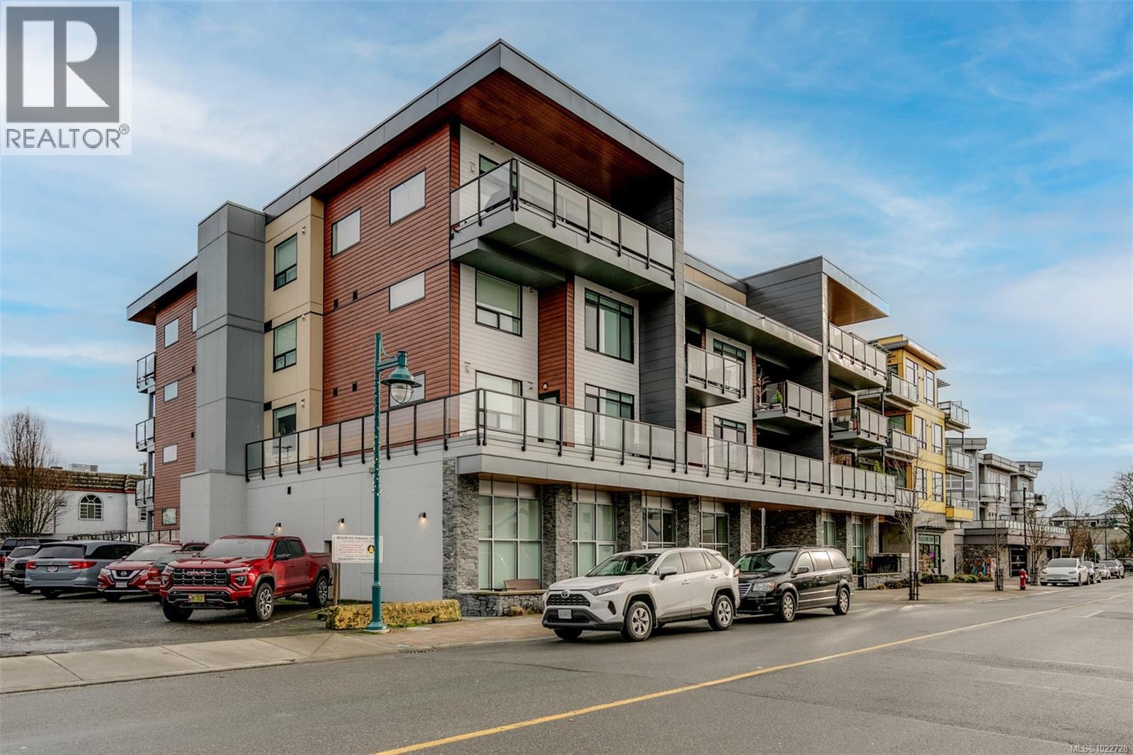 302 9775 Fourth Street, Sidney