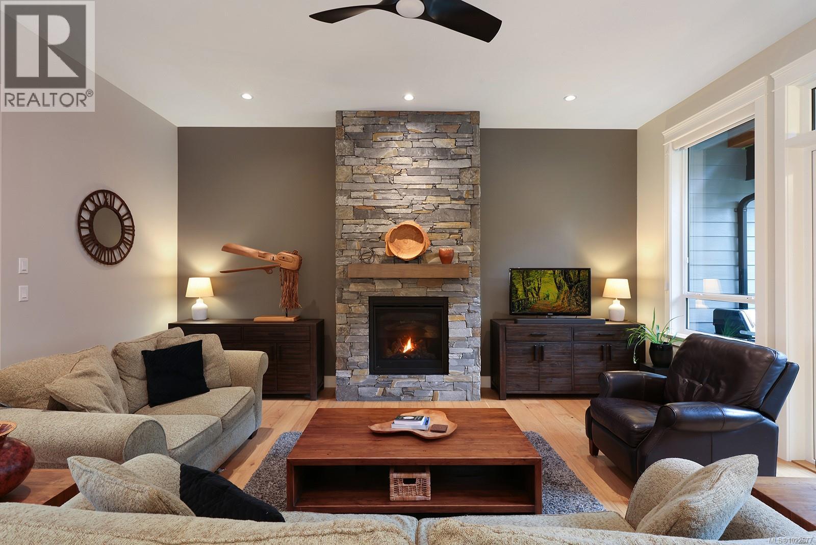 3221 Klanawa Cres, Courtenay