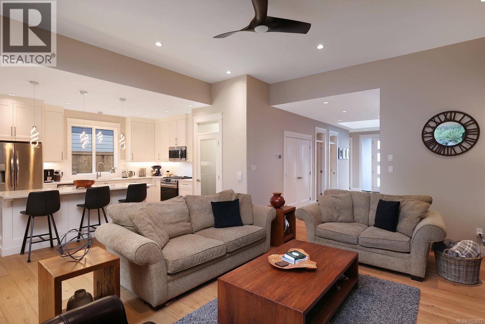 3221 Klanawa Cres, Courtenay