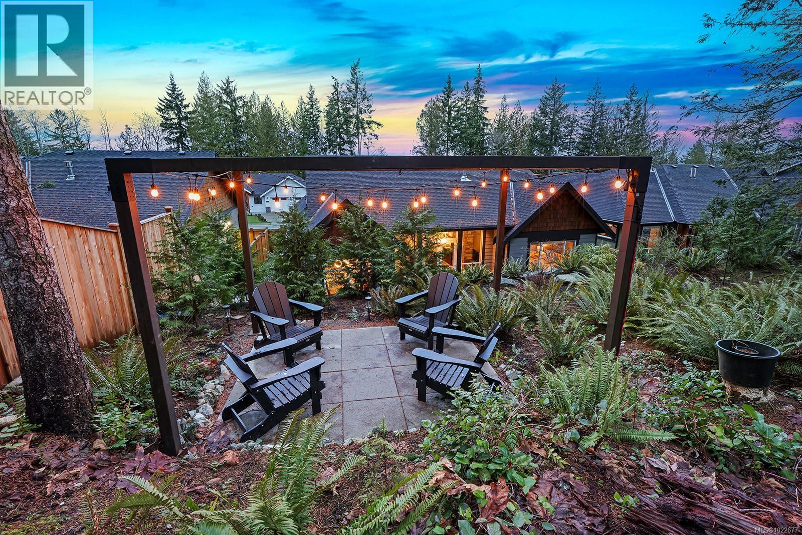 3221 Klanawa Cres, Courtenay