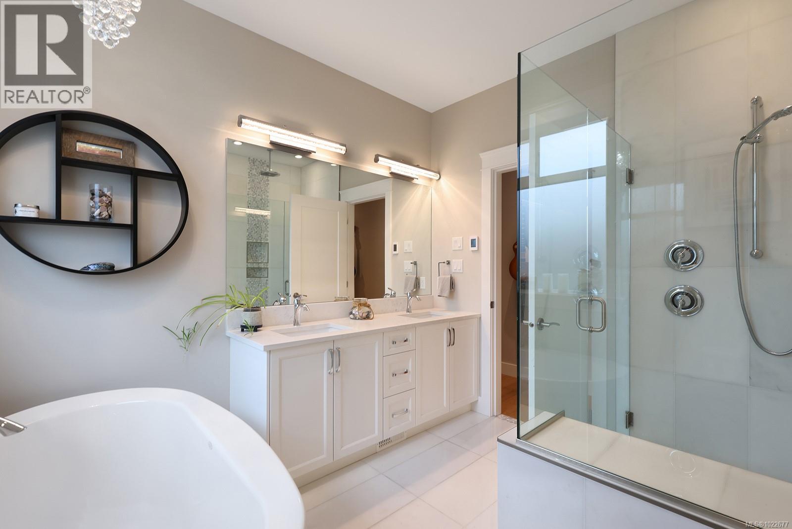 3221 Klanawa Cres, Courtenay