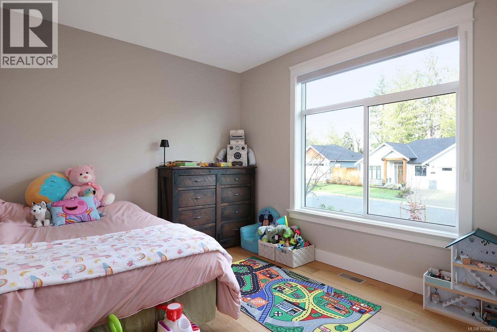 3221 Klanawa Cres, Courtenay